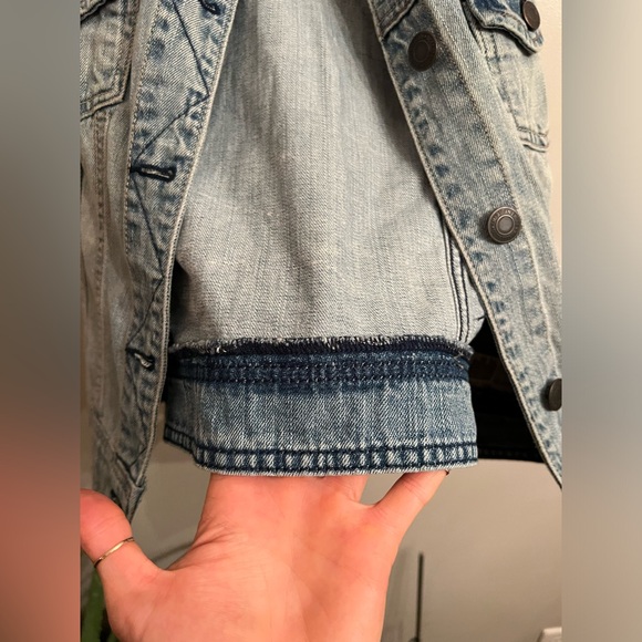 Small American Eagle denim vest - Picture 7 of 10